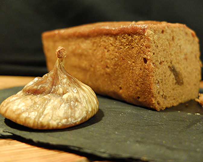 Pain d'épices produit par Miel et Loire, apiculteurs à Bouchemaine (49).